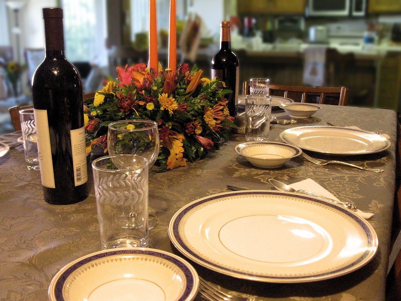 dinner-1733171_1280